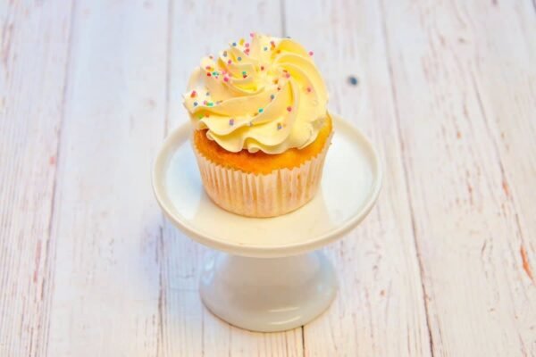 Vanilla Cloud Cupcake